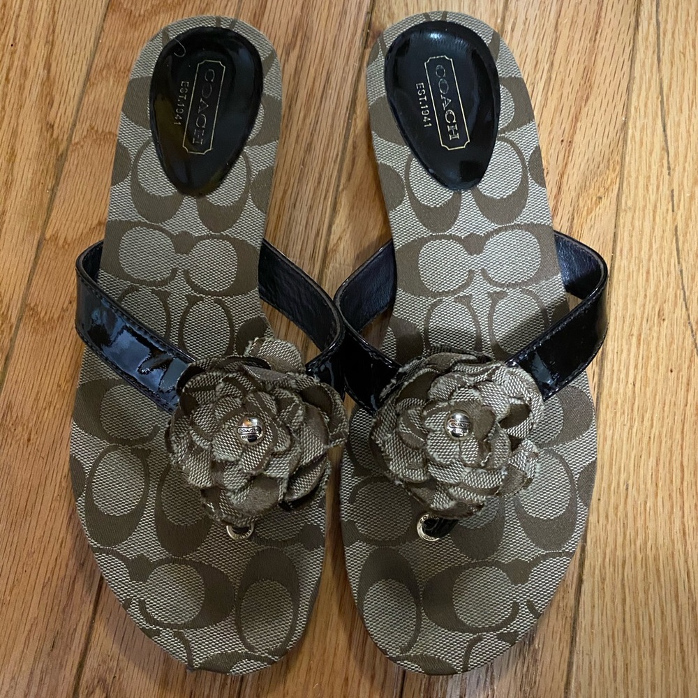 Coach flip flops